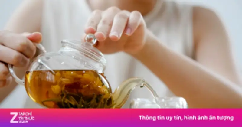 Thời Điểm Và Đối Tượng Cần Tránh Khi Uống Trà Để Bảo Vệ Sức Khỏe