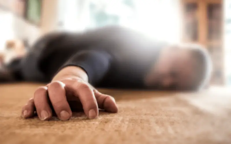 Thói quen ăn khuya vô tội vạ, người đàn ông 51 tuổi tử vong sau 3 ngày