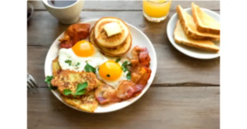 Thói quen ăn sáng tác động mạnh đến cholesterol LDL: Chuyên gia cảnh báo 4 sai lầm phổ biến