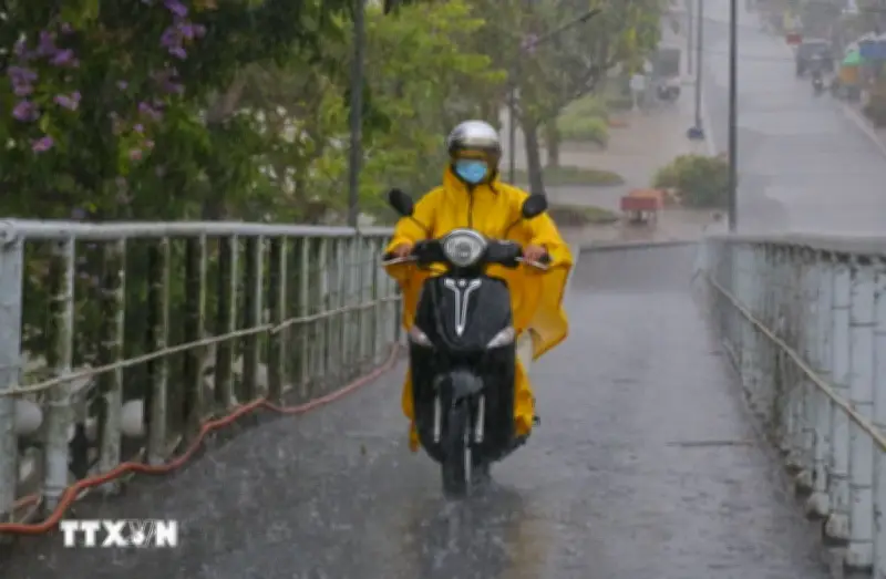 Thời tiết ngày 10/3: Nhiều khu vực có mưa dông cục bộ, đề phòng lốc sét