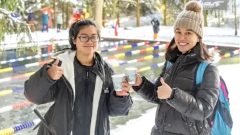 Thiếu niên Việt 15 tuổi chinh phục giải bơi nước băng tại Đức với thành tích ấn tượng