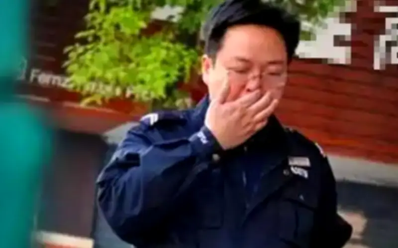 Thần đồng một thời giờ làm bảo vệ: Quyết định phía sau khiến cả khu phố câm phục