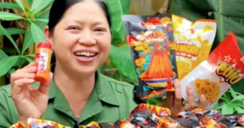 Thương hiệu Ăn Cùng Bà Tuyết tăng doanh số 304% nhờ bán combo đồ ăn vặt trên TikTok