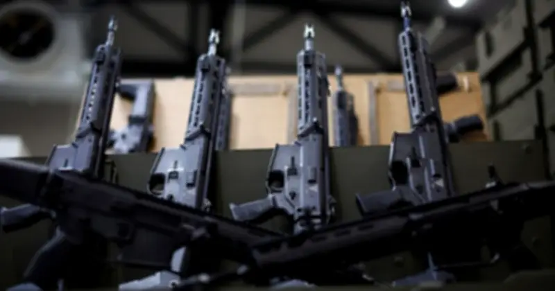 Thương mại vũ khí toàn cầu tăng mạnh, châu Âu vươn lên vị trí dẫn đầu