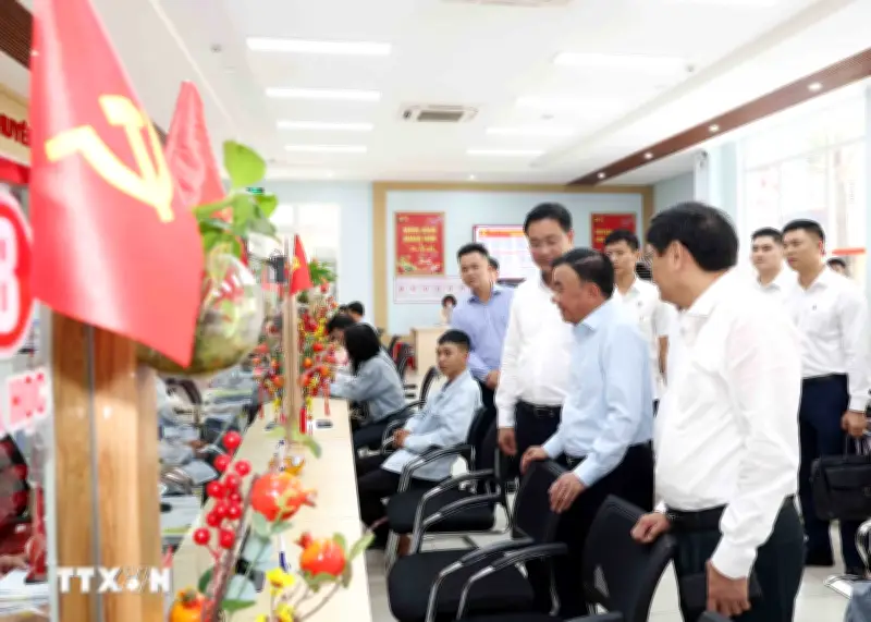 Thường trực Ban Bí thư Trần Cẩm Tú dự hội nghị tiếp xúc cử tri tại Đà Nẵng