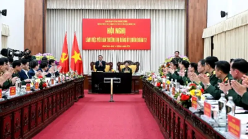 Thường trực Ban Bí thư Trần Cẩm Tú kiểm tra, chỉ đạo công tác tại Quân đoàn 12