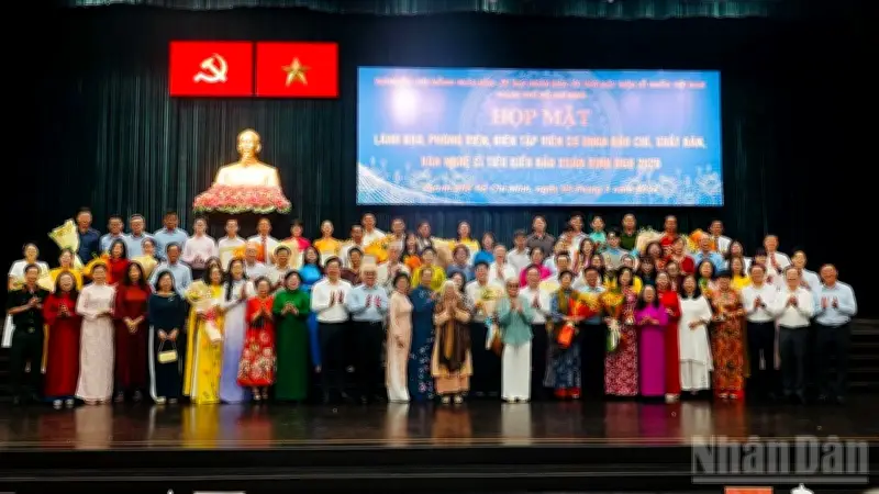 Thành phố Hồ Chí Minh tôn vinh đóng góp của báo chí và văn nghệ sĩ năm 2025