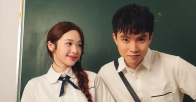 Thảo Trang Vương Tình Tây Bá: 17 Ngôi Sao Hội Tụ Trong MV Ngọc Thanh Tâm