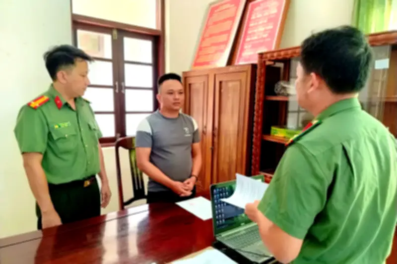 Thuyền trưởng bị khởi tố vì đưa người ra vùng biển nước ngoài đánh bắt cá trái phép