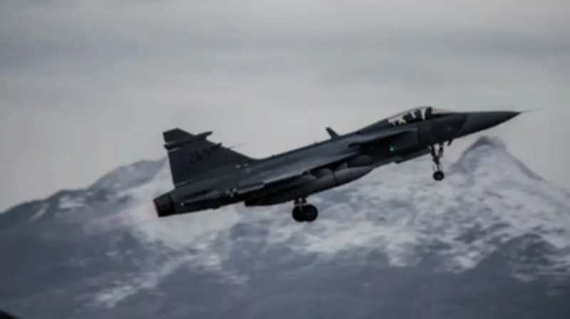 Thủy điện Cảnh Trấn Mỹ trong thương vụ cung cấp tiêm kích cho Canada