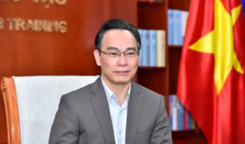 Tái cấu trúc giáo dục đại học: Thách thức và cơ hội từ sáp nhập đến quản trị