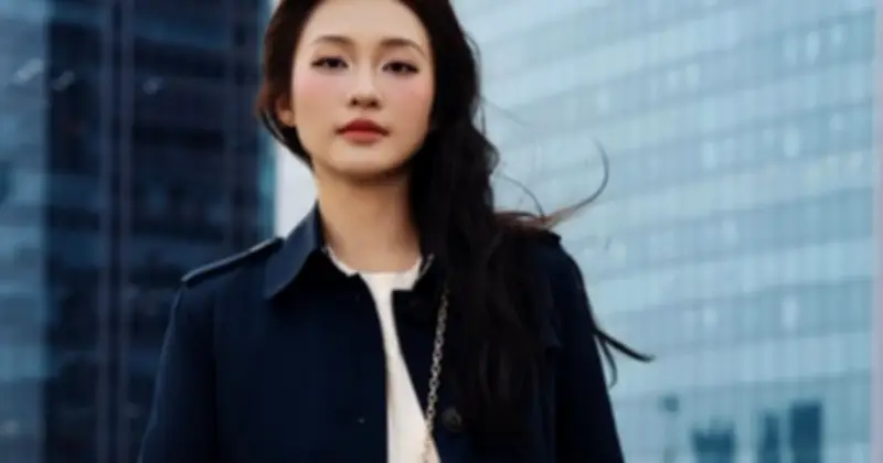 Túi Mini Lên Ngôi: Xu Hướng Thời Trang Tối Giản Với Điểm Nhấn Cá Tính