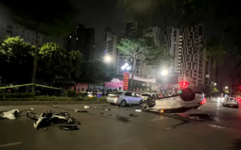 Tài xế Lexus gây tai nạn liên hoàn trên đường Trung Kinh bị tạm giữ