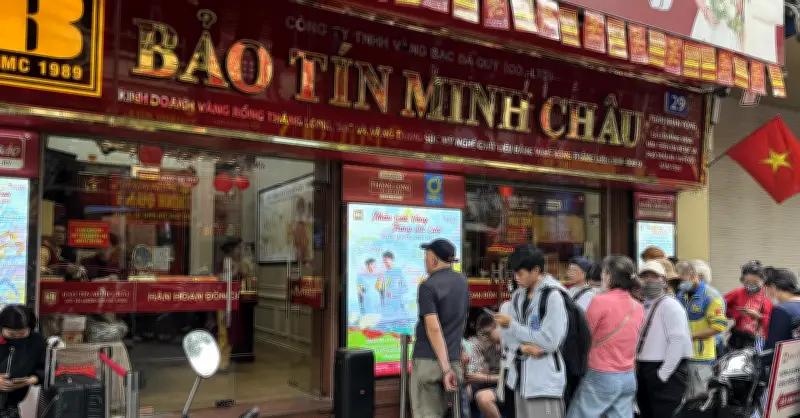 Tiệm vàng Bảo Tín Minh Châu hoạt động trở lại, khách chủ yếu đến nhận vàng