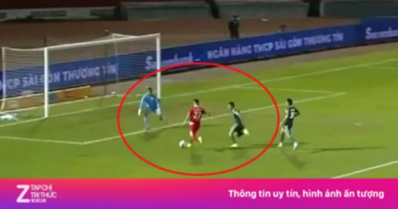 Tiến Linh bỏ lỡ cơ hội vàng trong trận thắng của CLB Công an TP.HCM