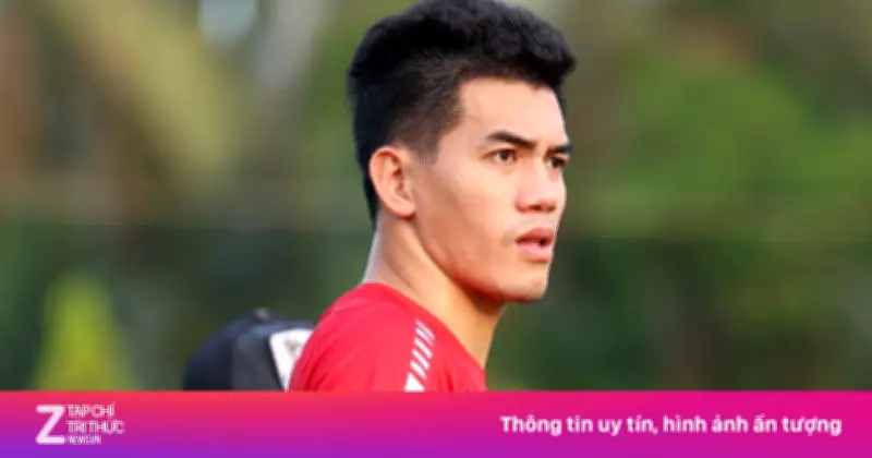 Tiến Linh gục ngã trước bảng quảng cáo: Cơn khát bàn thắng kéo dài và áp lực vô hình