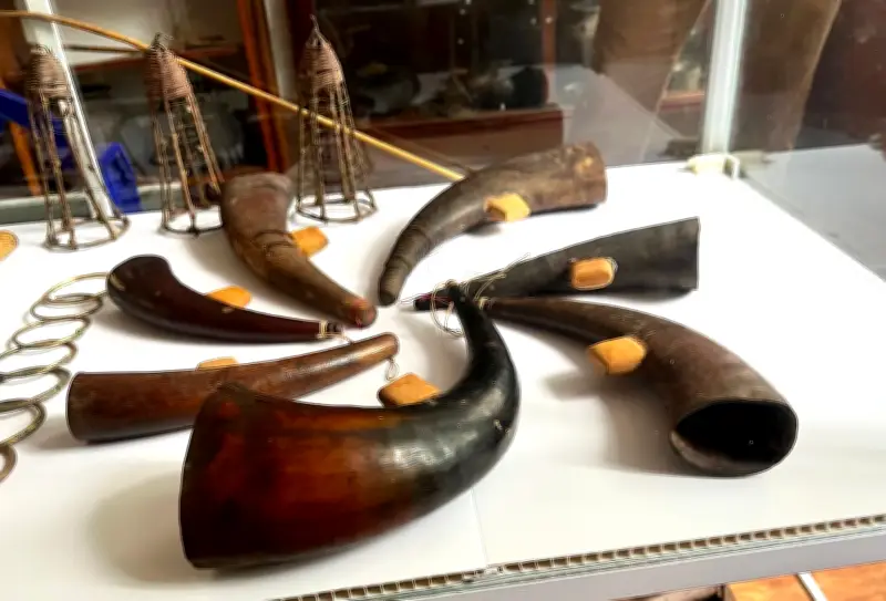 Tiến sĩ Lê Quang Lâm và bộ sưu tập tù và Jrai đầy âm thanh rùng rợn