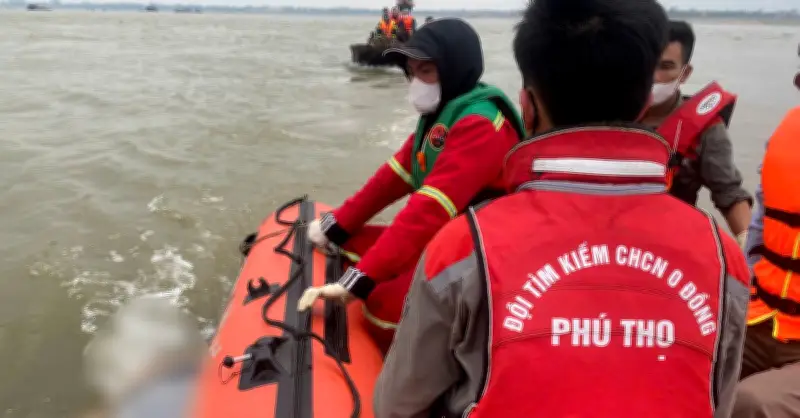 Tìm thấy thi thể nạn nhân thứ hai trong vụ chìm tàu ở Phú Thọ