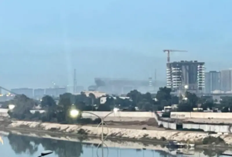 Tên Lửa Tấn Công Nhầm Khuôn Viên Đại Sứ Quán Mỹ Tại Iraq, Trực Thăng Bị Phá Hủy