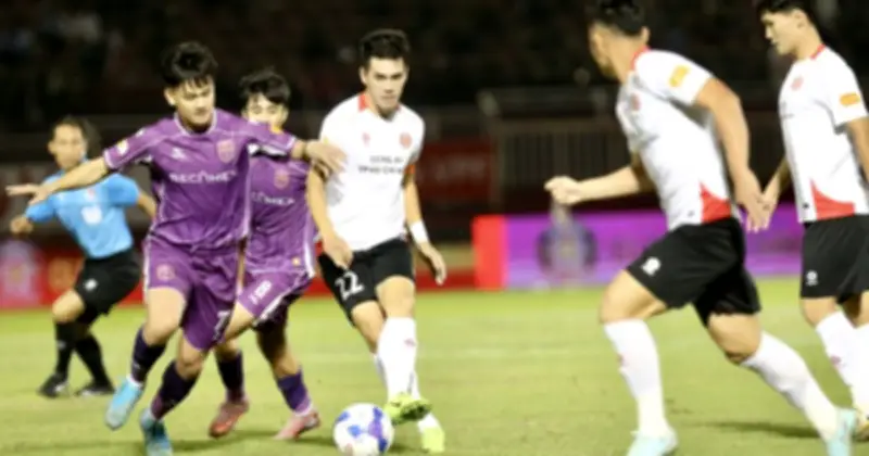 Tấn Tài chiến thắng trong ngày tái ngộ Tiến Linh, Becamex TP.HCM thắng derby