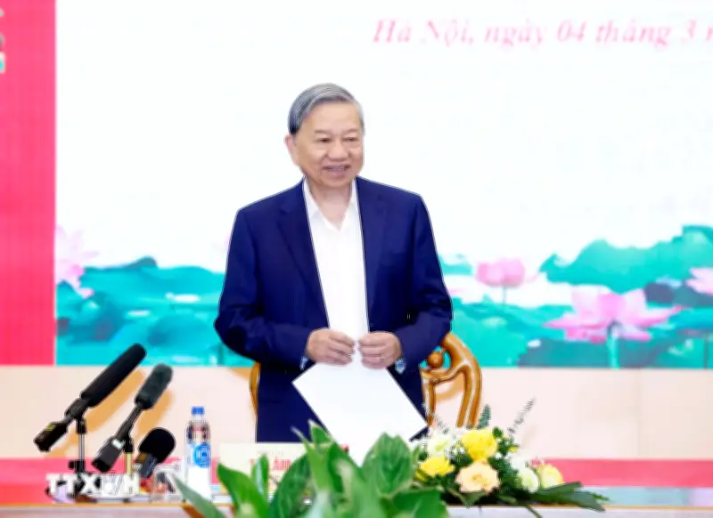 Tổng Bí thư Tô Lâm chỉ đạo hoàn thiện Quy định công tác chính trị, tư tưởng trong Đảng