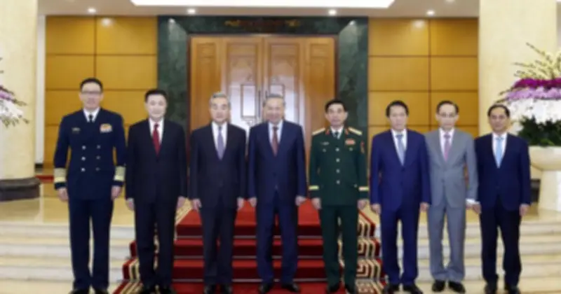 Tổng Bí thư Tô Lâm tiếp đoàn Bộ trưởng Trung Quốc, nhấn mạnh hợp tác chiến lược