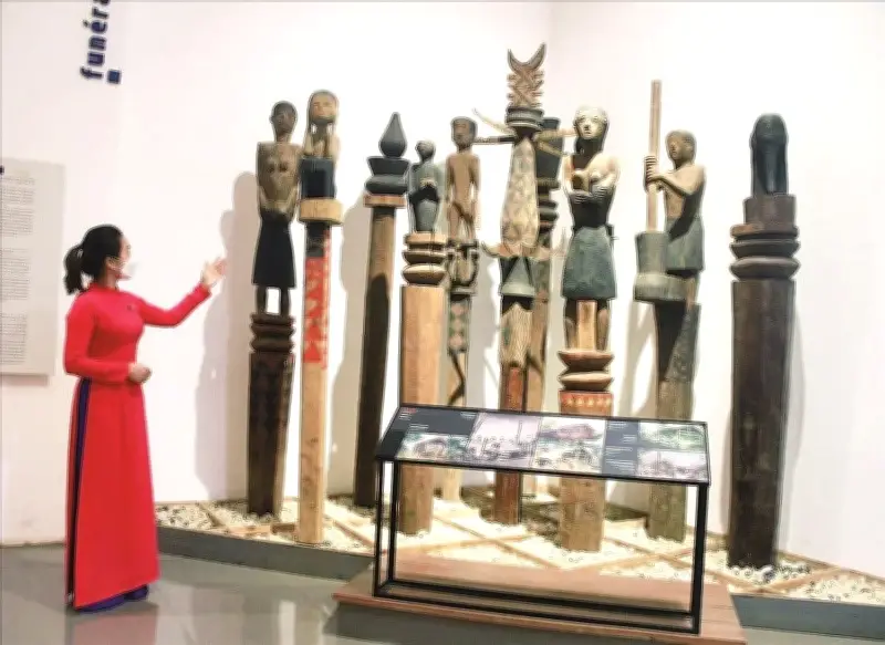 Tượng Nhà Mồ Tây Nguyên: Nghệ Thuật Điêu Khắc Gỗ Gắn Liền Với Tín Ngưỡng Tâm Linh