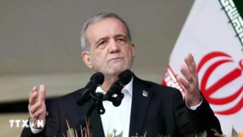 Tổng thống Iran khẳng định bảo vệ chủ quyền, cảnh báo đáp trả nếu bị tấn công từ Mỹ hoặc Israel