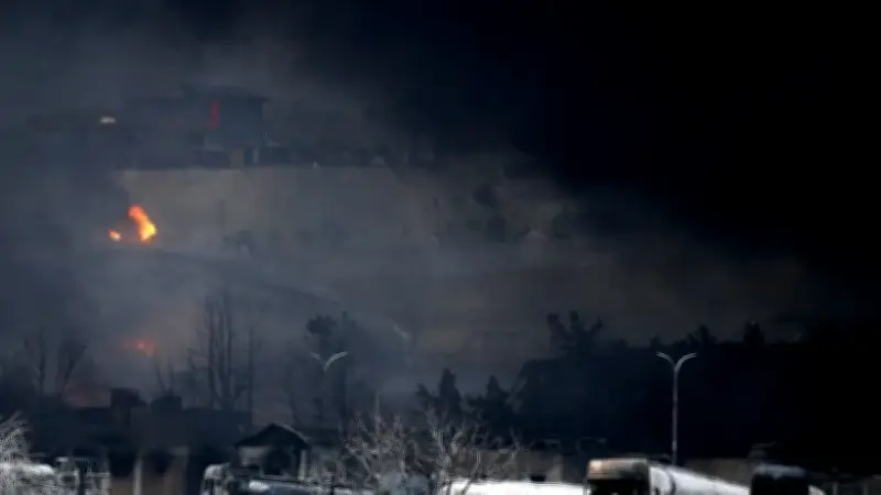 Tổng thống Trump cảnh báo Iran sau đợt không kích mạnh mẽ vào đảo Kharg