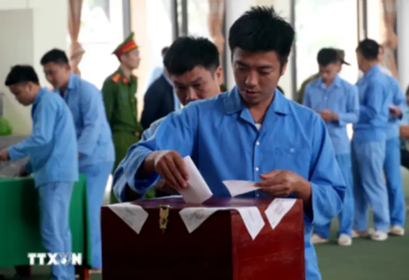 Tạo điều kiện để mọi công dân đủ điều kiện đều được thực hiện quyền bầu cử