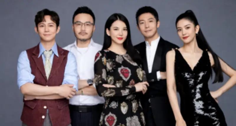 Top 5 MC giàu nhất Trung Quốc: Người kiếm trăm tỷ mỗi năm, người sở hữu 70 căn nhà