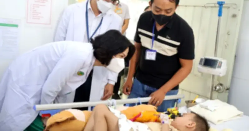 TP.HCM cảnh báo dịch tay chân miệng bùng phát với hơn 10.000 ca, 8 trường hợp tử vong