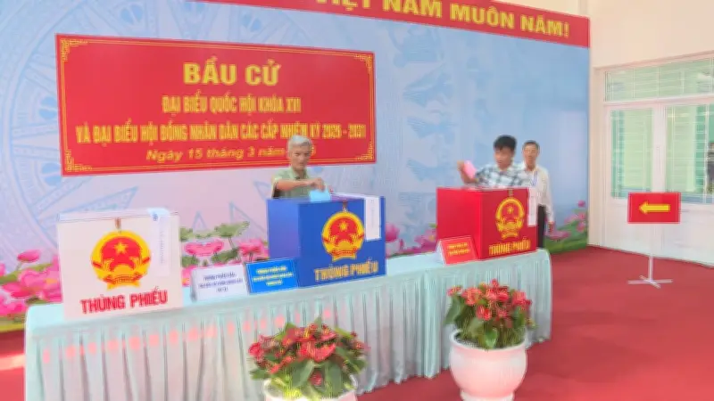 TP.HCM: Gần 9,7 triệu cử tri hân hoan bầu cử Quốc hội khóa XVI và HĐND các cấp