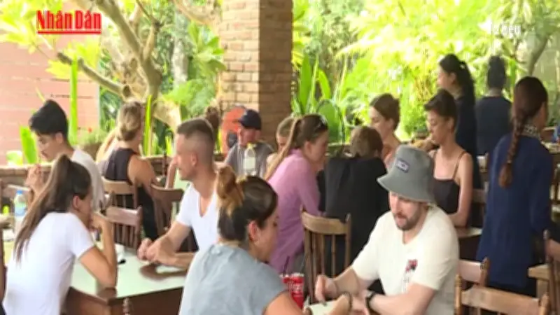 TP.HCM Kích Hoạt Kế Hoạch Ứng Phó Khẩn Cấp Cho Du Khách Tại Trung Đông