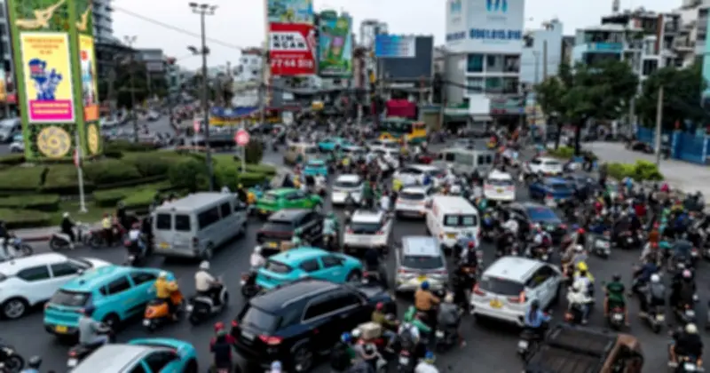 TP.HCM nghiên cứu lắp đèn, điều chỉnh hoặc tháo dỡ vòng xoay để giải quyết ùn tắc