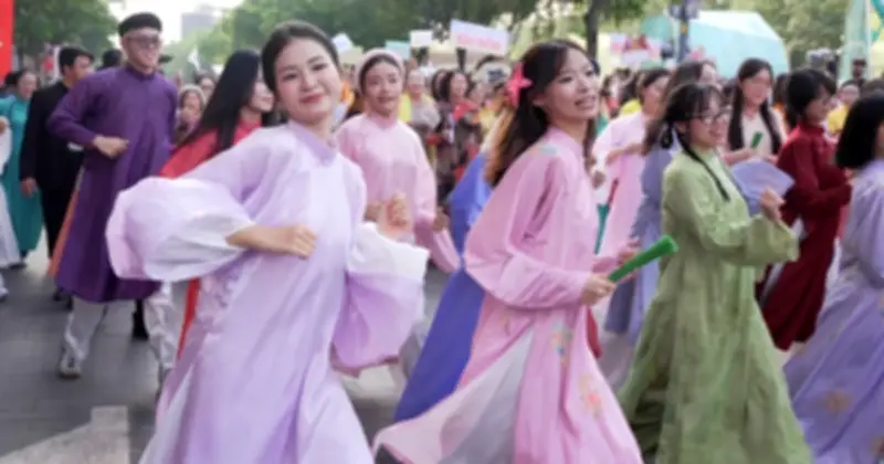 TP.HCM rực rỡ với lễ hội Áo dài 2026, thu hút gần 60.000 người tham gia