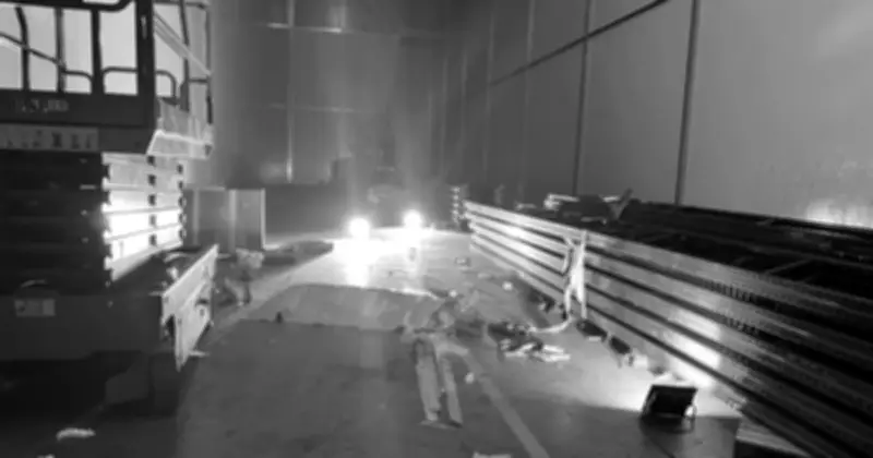 TP.HCM thông tin vụ sập trần kho khi lắp máy lạnh, 1 người tử vong và 3 người bị thương