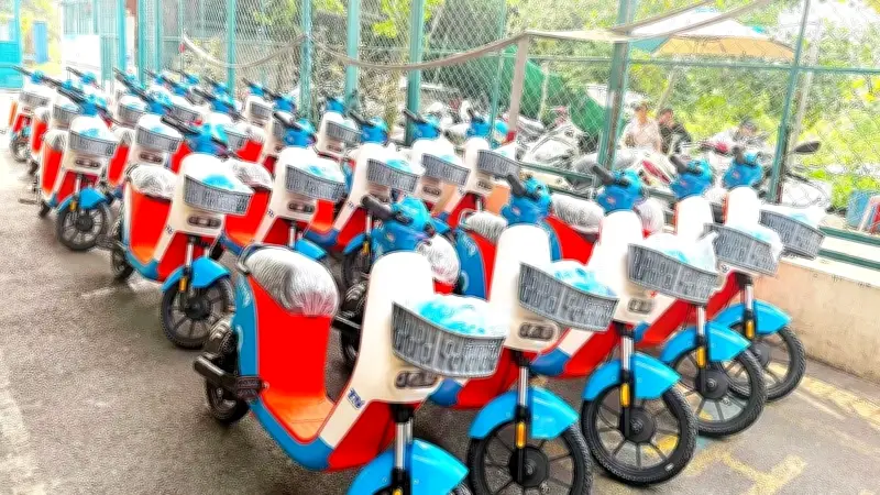 TP.HCM triển khai 50 xe đạp điện đầu tiên tại Thương xá Tax, hướng tới giao thông xanh