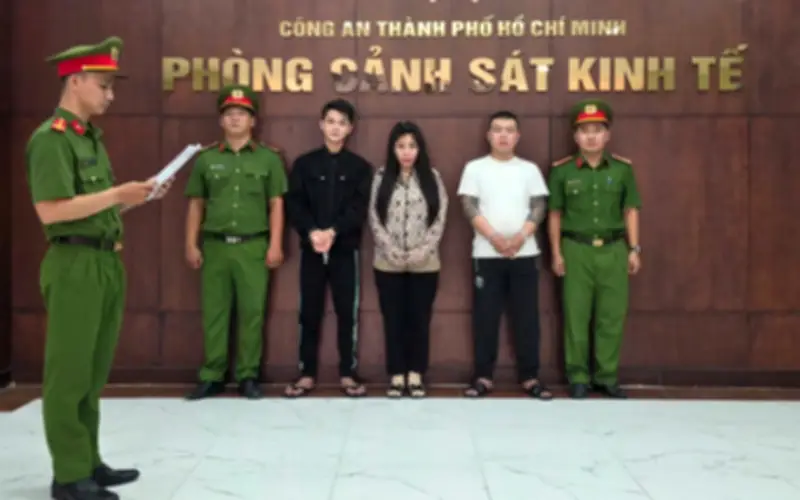 TP.HCM triệt phá đường dây mua bán khí cười quy mô lớn, thu giữ 300 kg tang vật