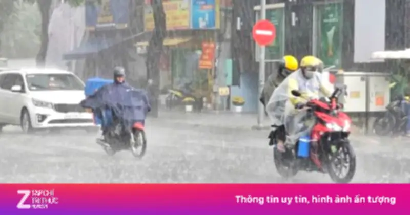 TP.HCM và Nam Bộ đối mặt với mưa trái mùa, cảnh báo dông lốc và sét nguy hiểm