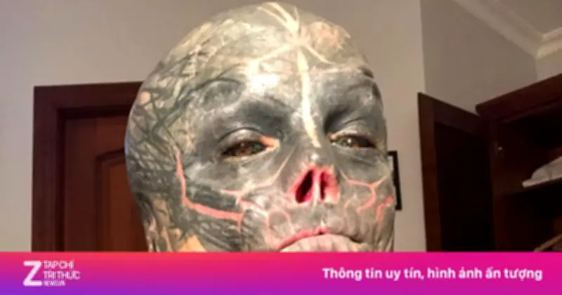 Trả Giá Đắt Vì Cắt Mũi, Xẻ Lưỡi Để Giống Người Ngoài Hành Tinh