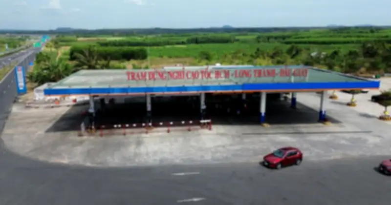 Tranh chấp hợp đồng khiến 2 cây xăng cao tốc TP.HCM - Long Thành - Dầu Giây ngừng hoạt động