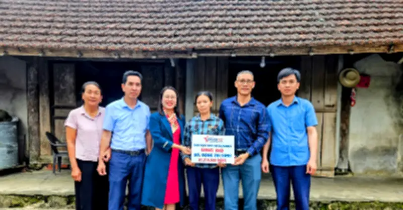 Trao Hơn 81 Triệu Đồng Tới Bà Đặng Thị Sinh Có Con Trai Mổ Tim Ở Nghệ An