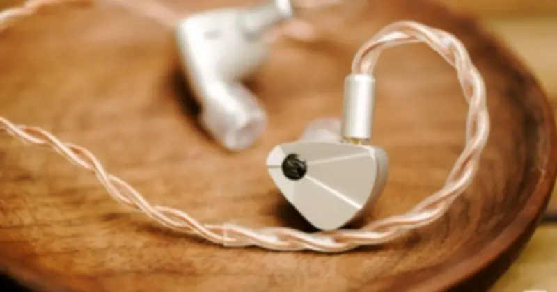 Trải Nghiệm Tai Nghe Twistura Beta: Màng Loa Kính, Thiết Kế Độc Đáo, Âm Thanh Sắc Nét