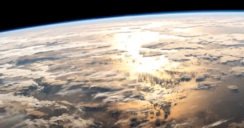 Trái Đất quay chậm lại: Nước tích tụ ở xích đạo làm ngày dài thêm