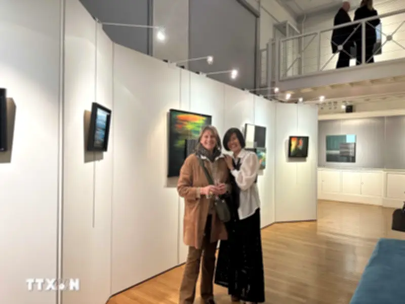 Triển lãm của nữ họa sĩ Pháp gốc Việt: Sợi chỉ kết nối đời sống văn hóa quốc tế