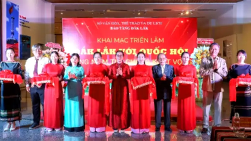 Triển lãm tại Đắk Lắk hướng tới bầu cử Quốc hội khóa XVI và HĐND các cấp