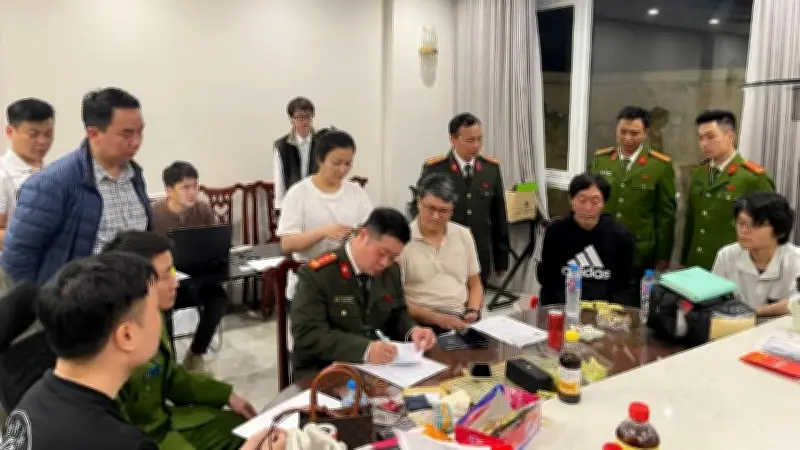 Triệt phá ổ nhóm lừa đảo công nghệ cao xuyên quốc gia tại Hà Nội trước thềm bầu cử