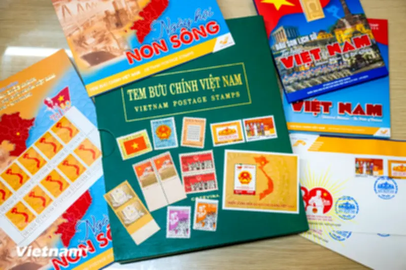 Trên tay những bộ tem quý giá về ngày bầu cử Quốc hội Việt Nam qua các thời kỳ