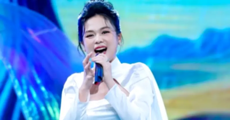 Trần Thủy Tiên: Hành Trình Từ Văn Phòng Đến Sân Khấu Với Quyết Tâm Theo Đuổi Đam Mê Âm Nhạc